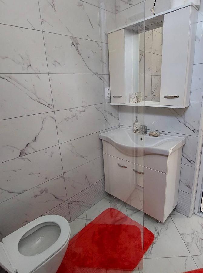 Apartmani Jovan Ulcinj Exterior photo