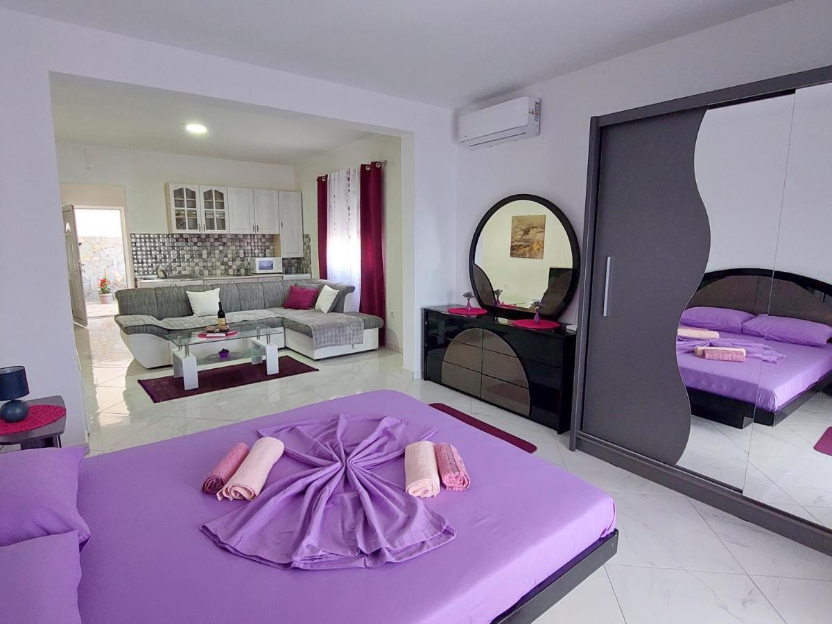 Apartmani Jovan Ulcinj Exterior photo