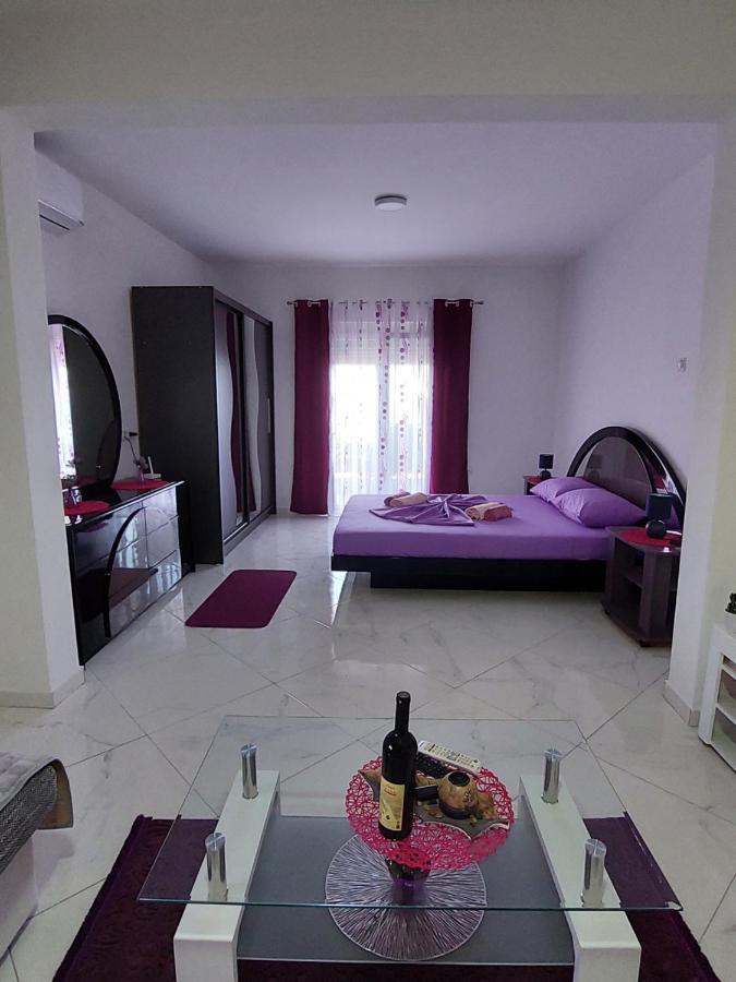 Apartmani Jovan Ulcinj Exterior photo
