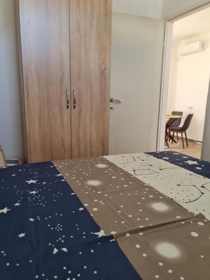 Apartmani Jovan Ulcinj Exterior photo